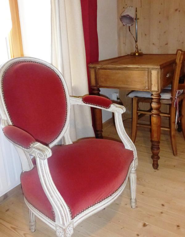 Chambres d'hôtes Béred Vuillemin Baume-les-Dames Chambre photo