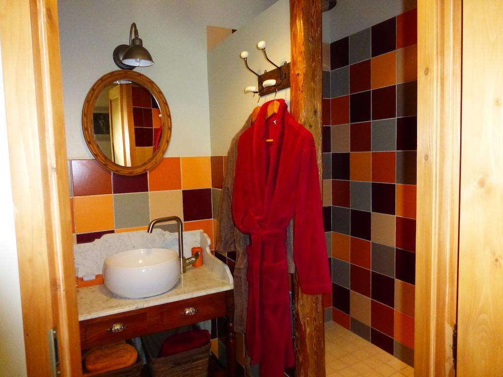 Chambres d'hôtes Béred Vuillemin Baume-les-Dames Chambre photo
